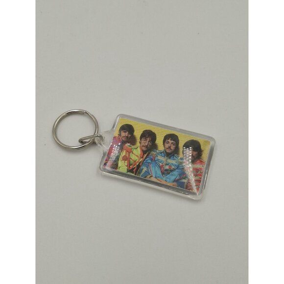 Vintage Beatles Sgt. Peppers Lonely Hearts Club Band Keychain 1996 Reedproductio - Picture 2 of 8